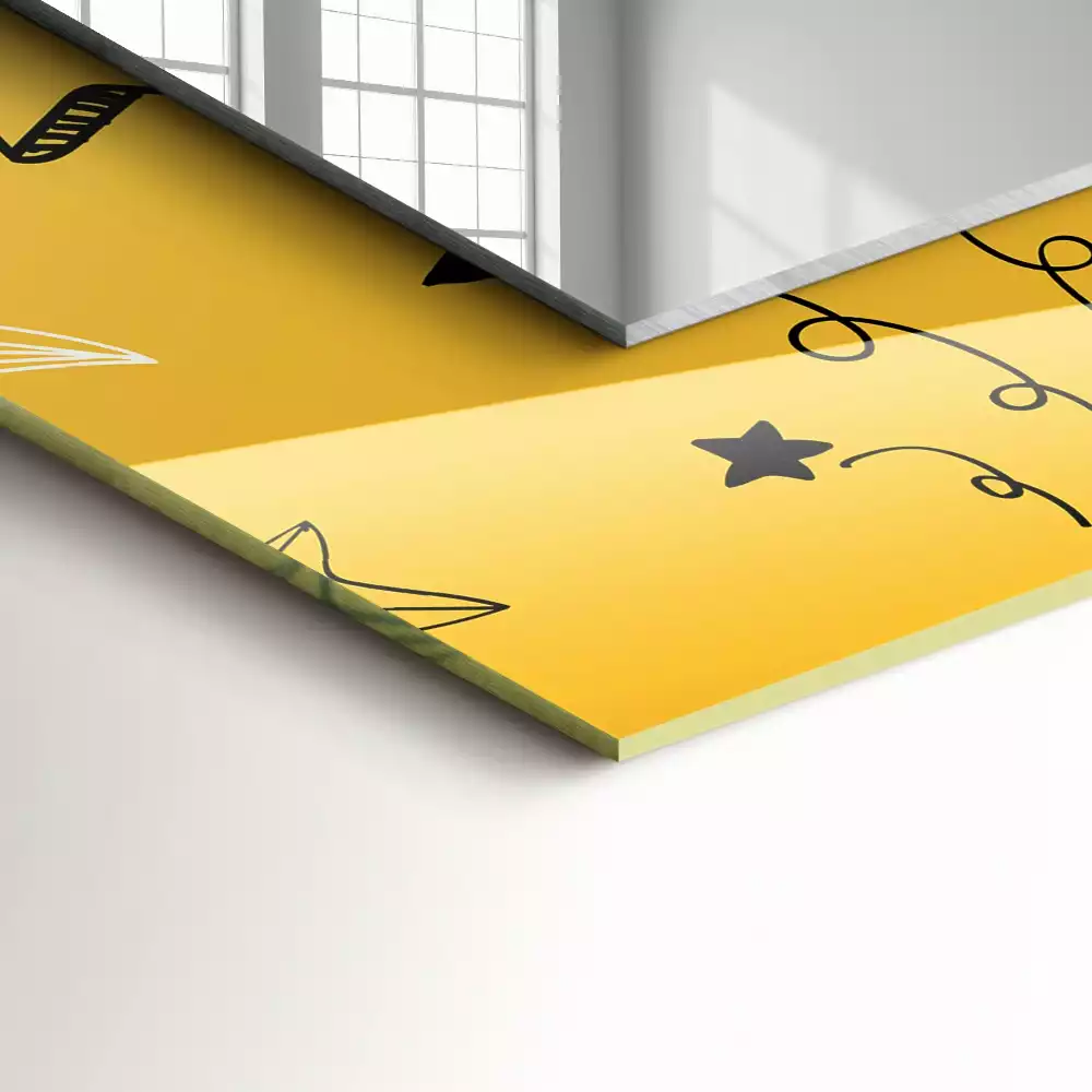 Espelho com moldura decorada Desenhos de várias estrelas