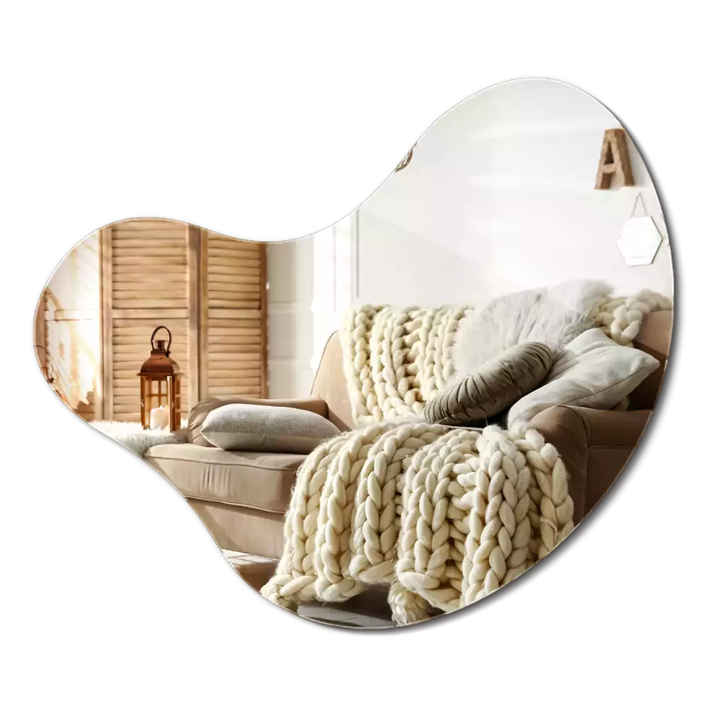 Espelho formato orgânico sem moldura pendurada