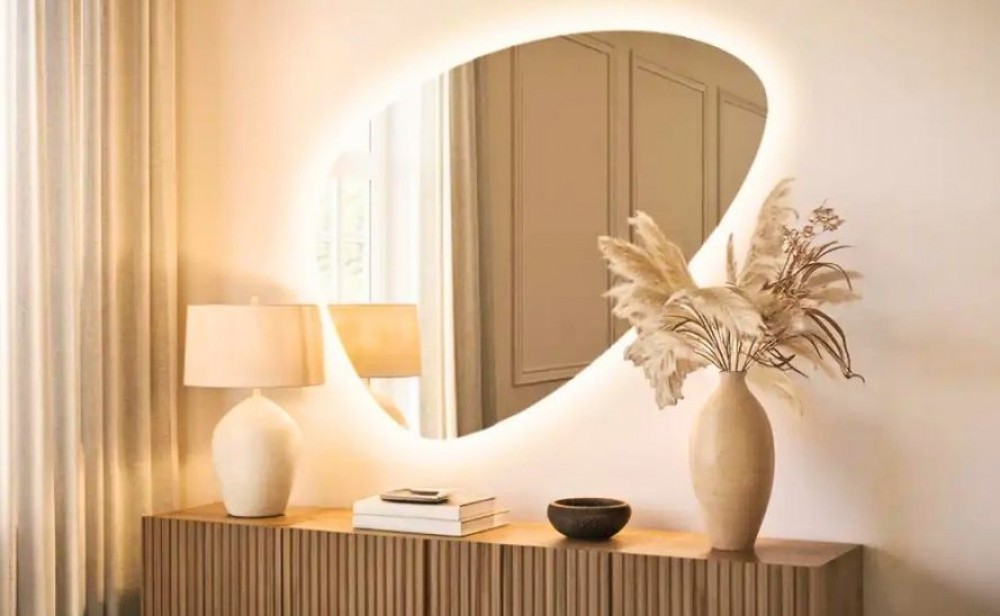 Luz LED no espelho